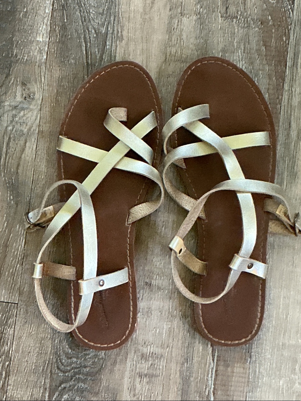 Universal Thread Metallic Gold Strappy Flat Sandals